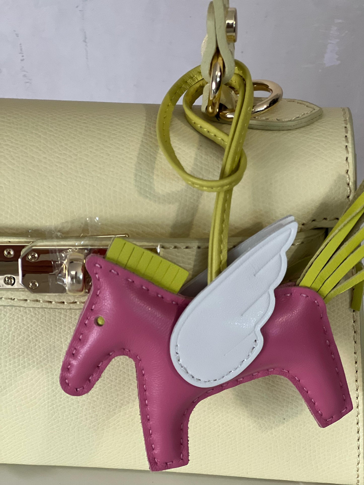 Charms cavallino alato