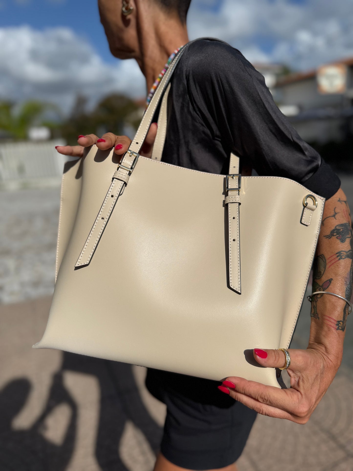 Tote bag