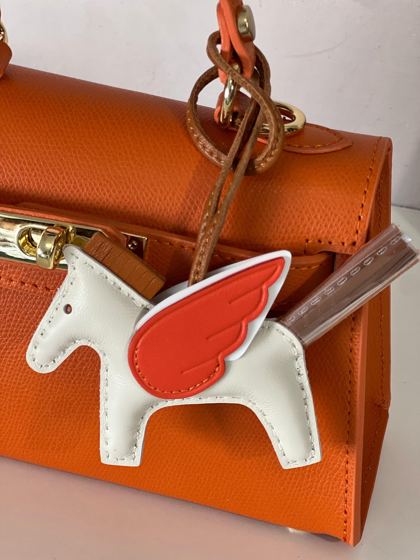 Charms cavallino alato