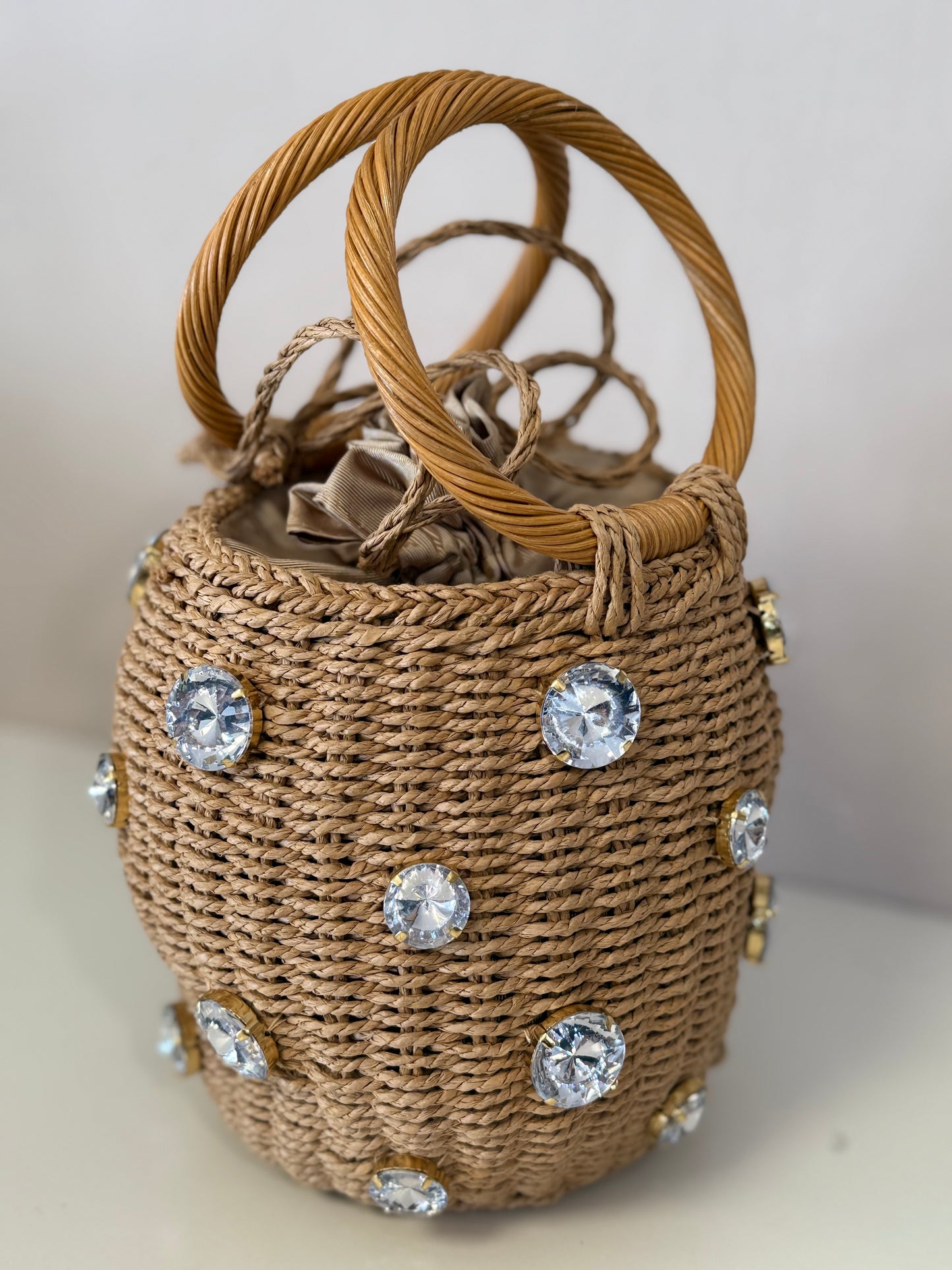 Bringht basket