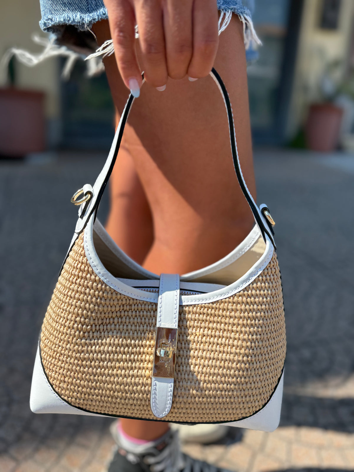 Capri bag in rafia
