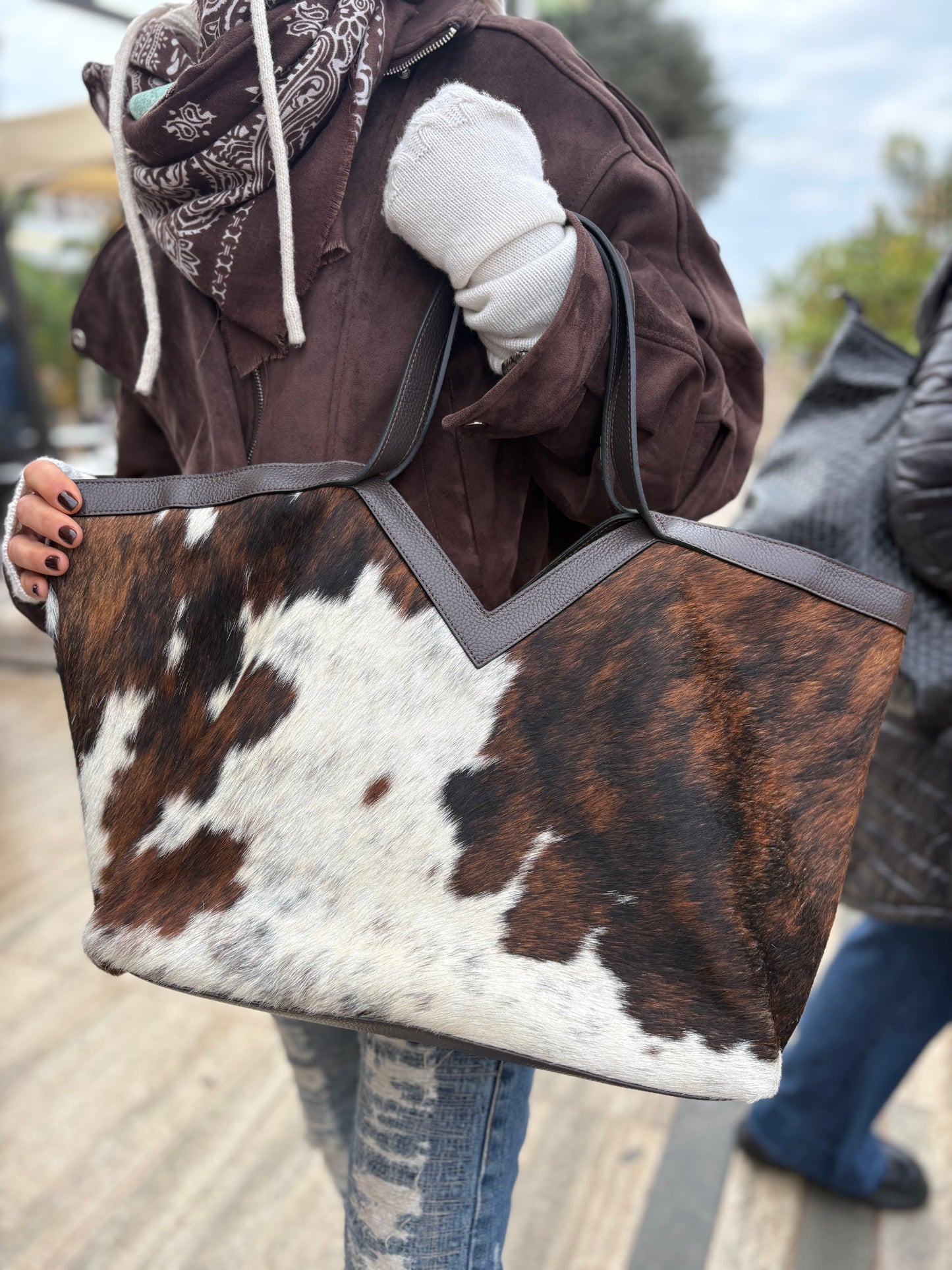 V Bag Cow