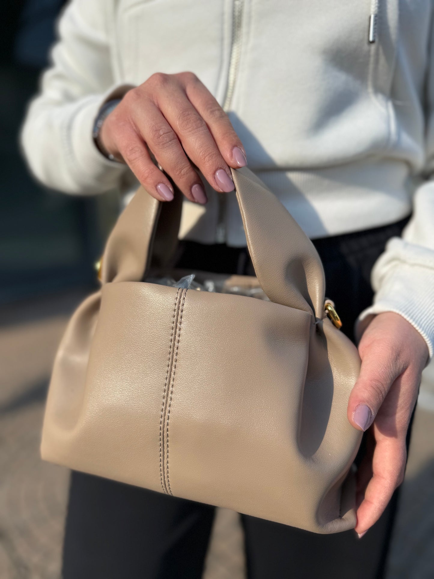 Bonnie in pelle