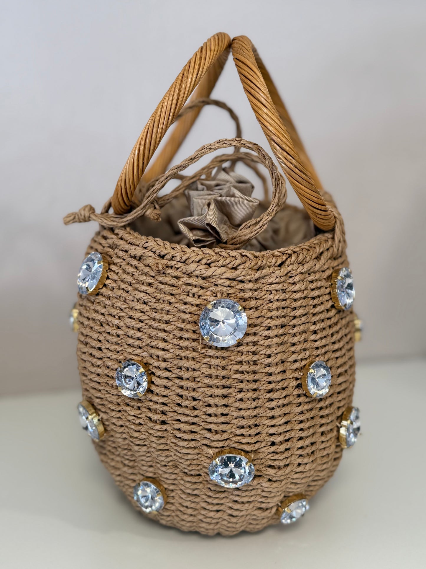 Bringht basket
