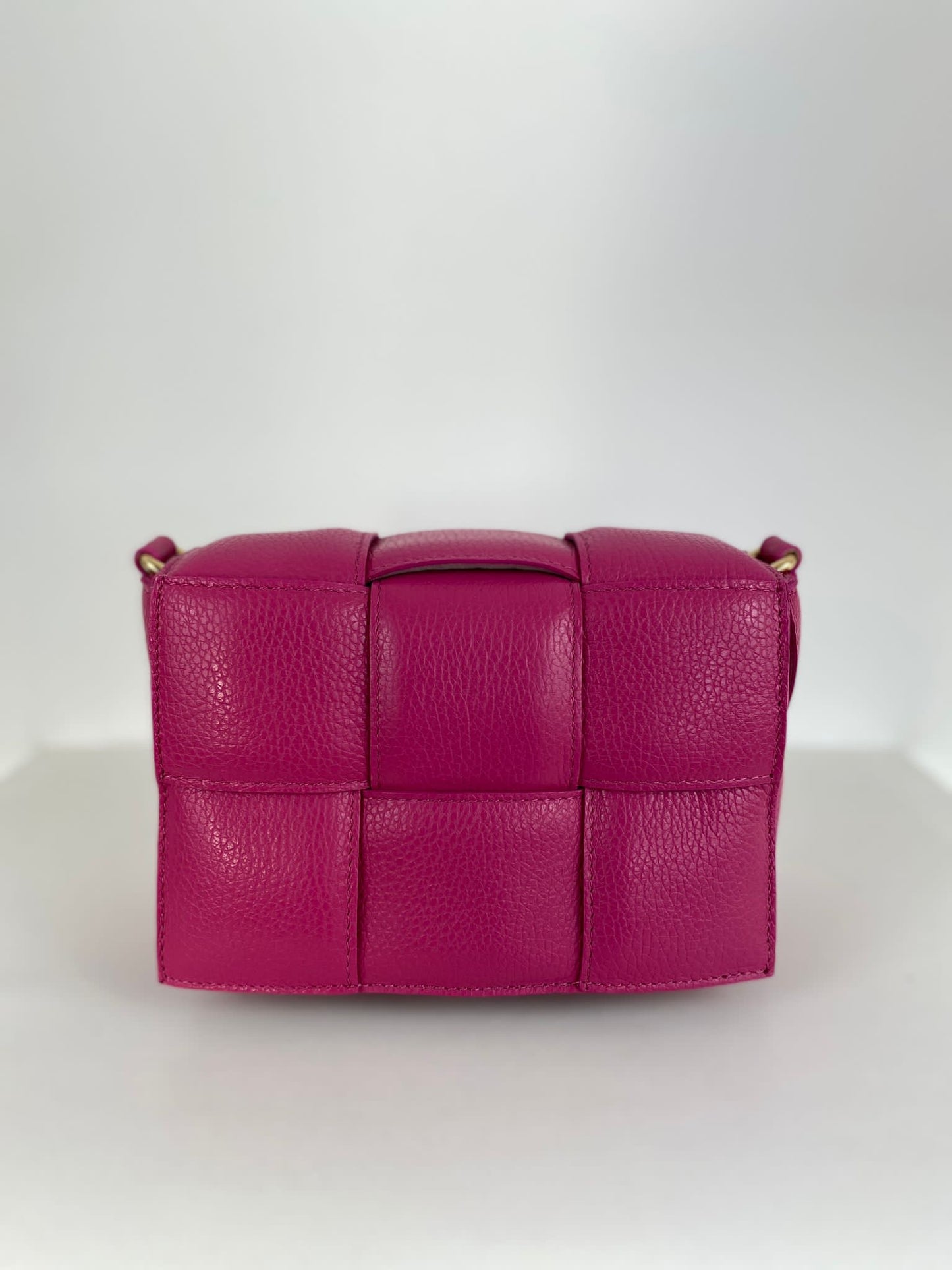 L'intrecciata in pelle