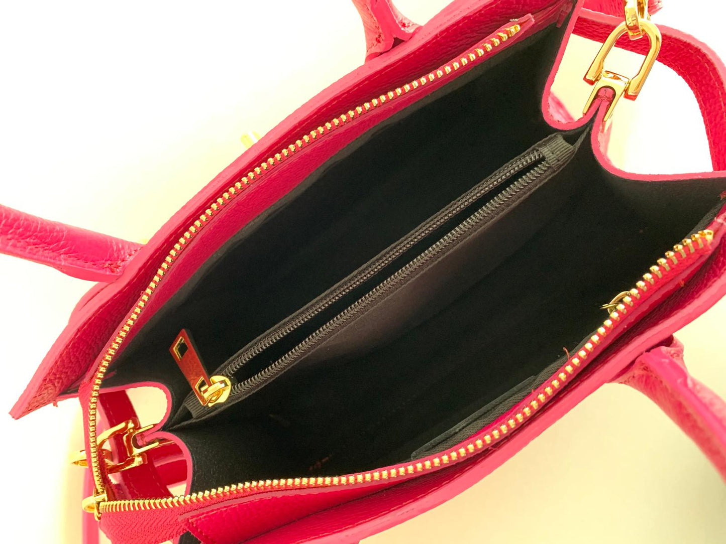Katy in Pelle
