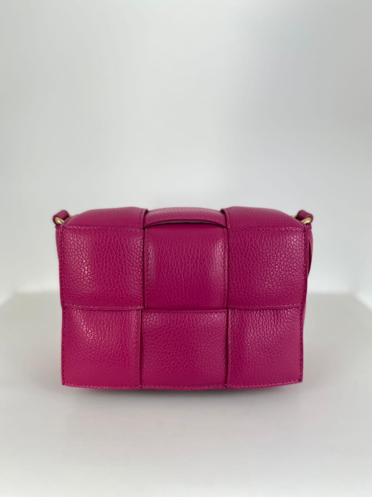 L'intrecciata in pelle