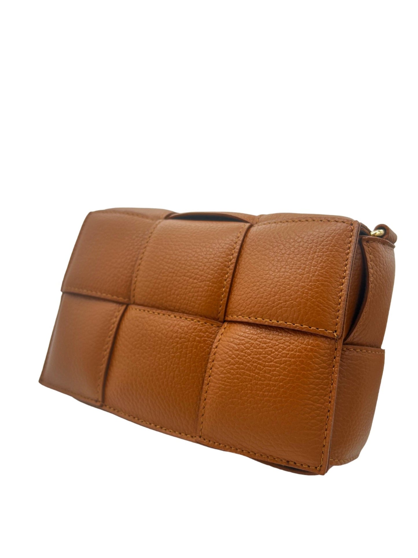 L'intrecciata in pelle