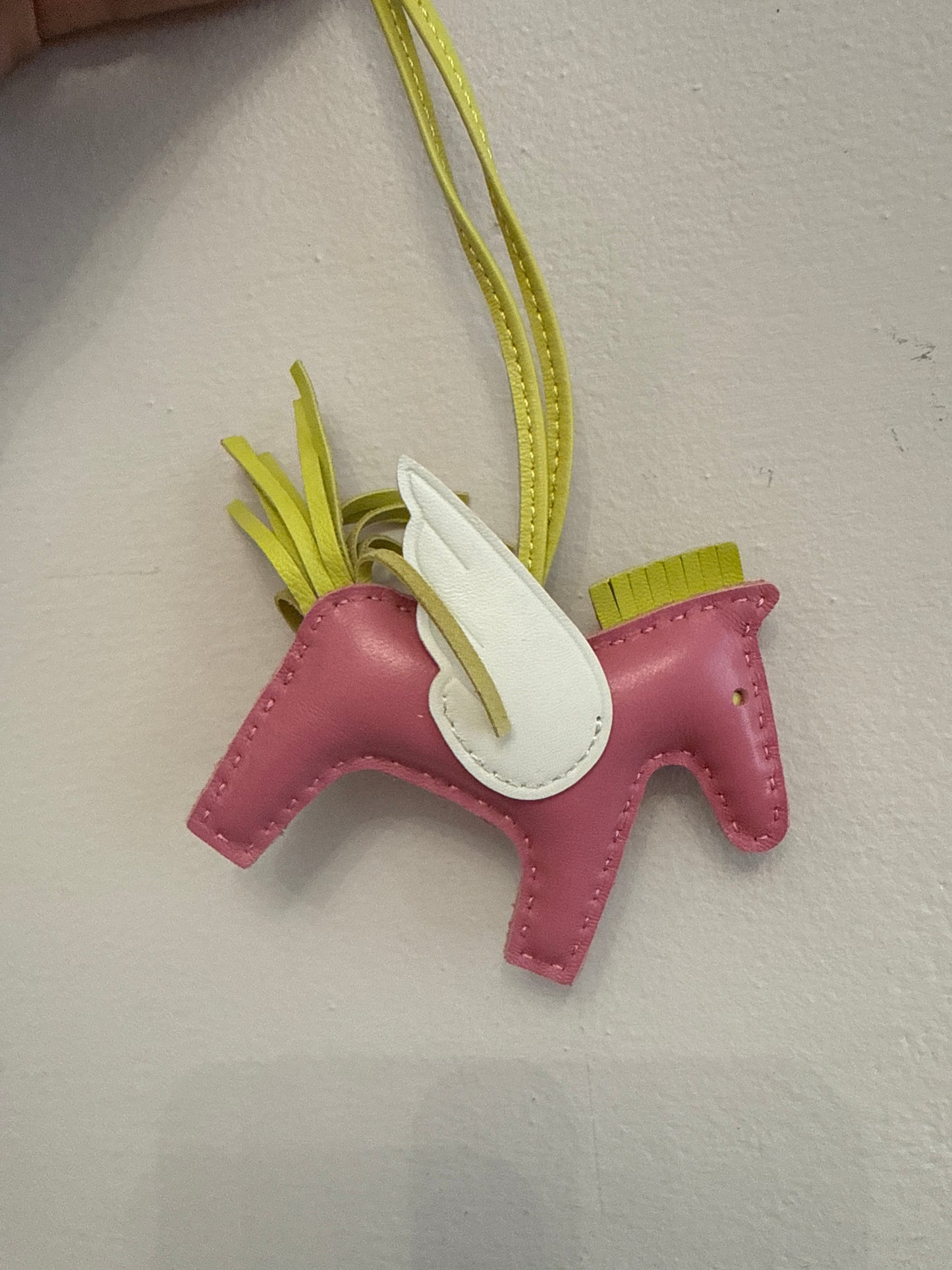 Charms cavallino alato