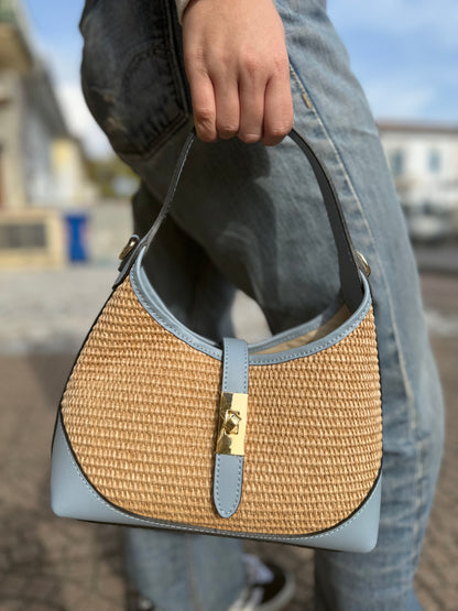 Capri bag in rafia