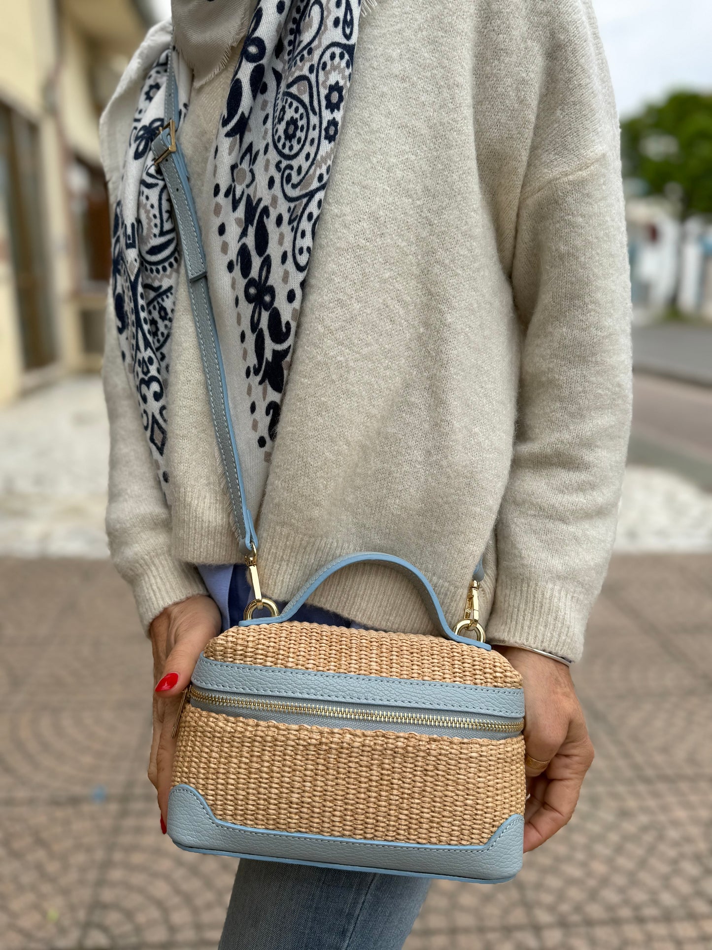 Il beauty in rafia