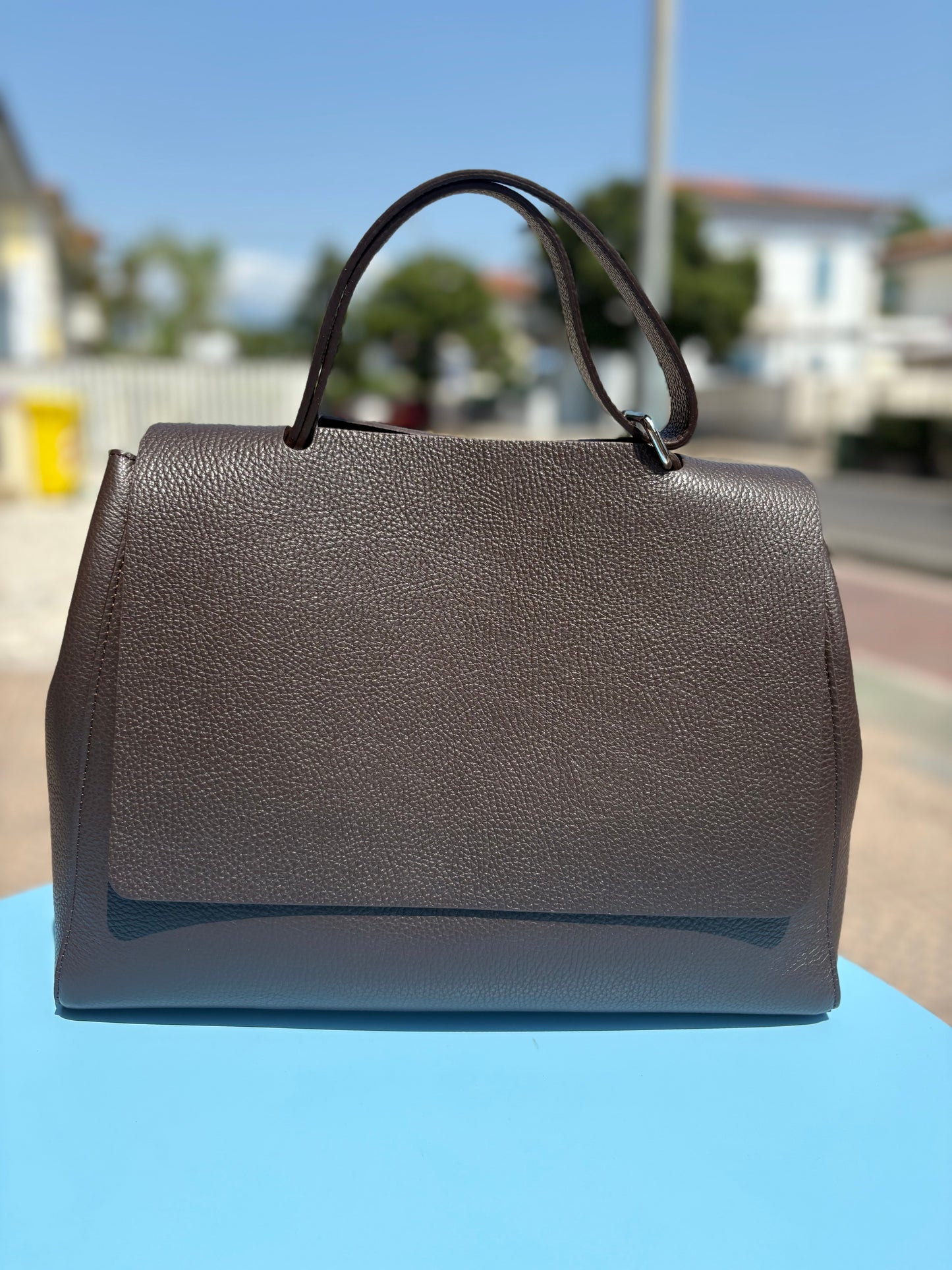 Cindy Maxi in pelle
