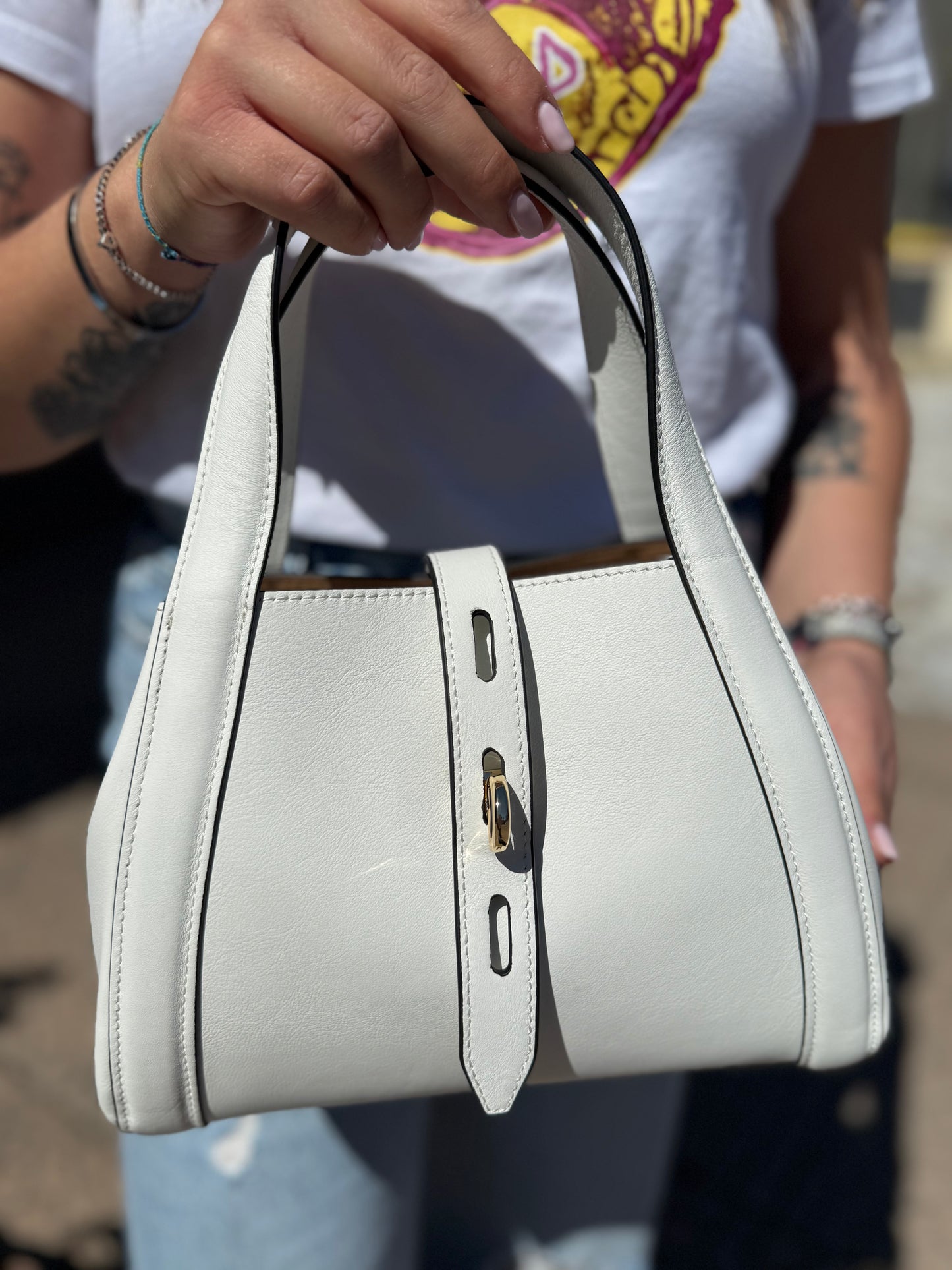 Bon ton