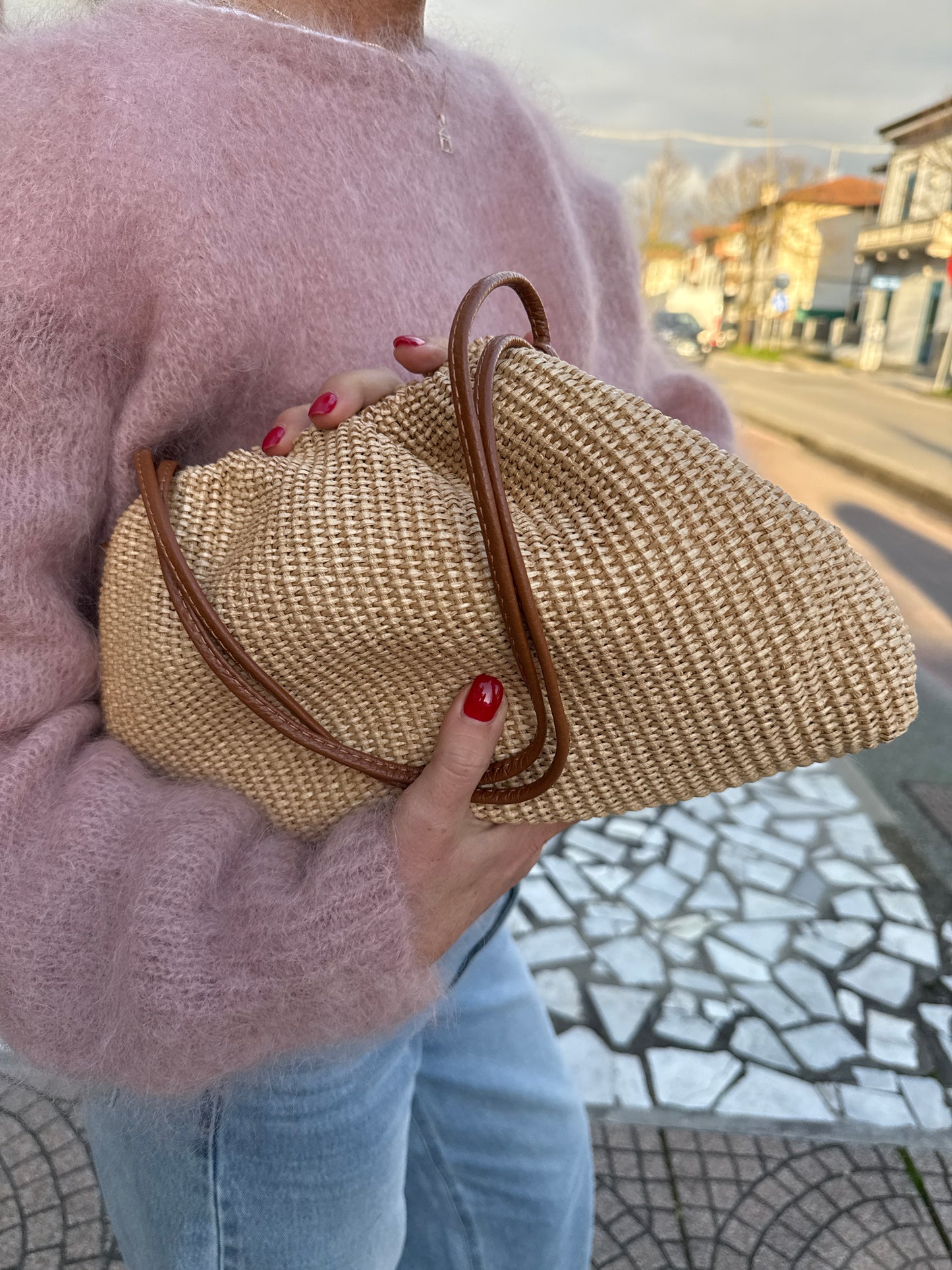 Pucciona in rafia
