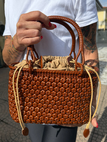 Canestro midi twist