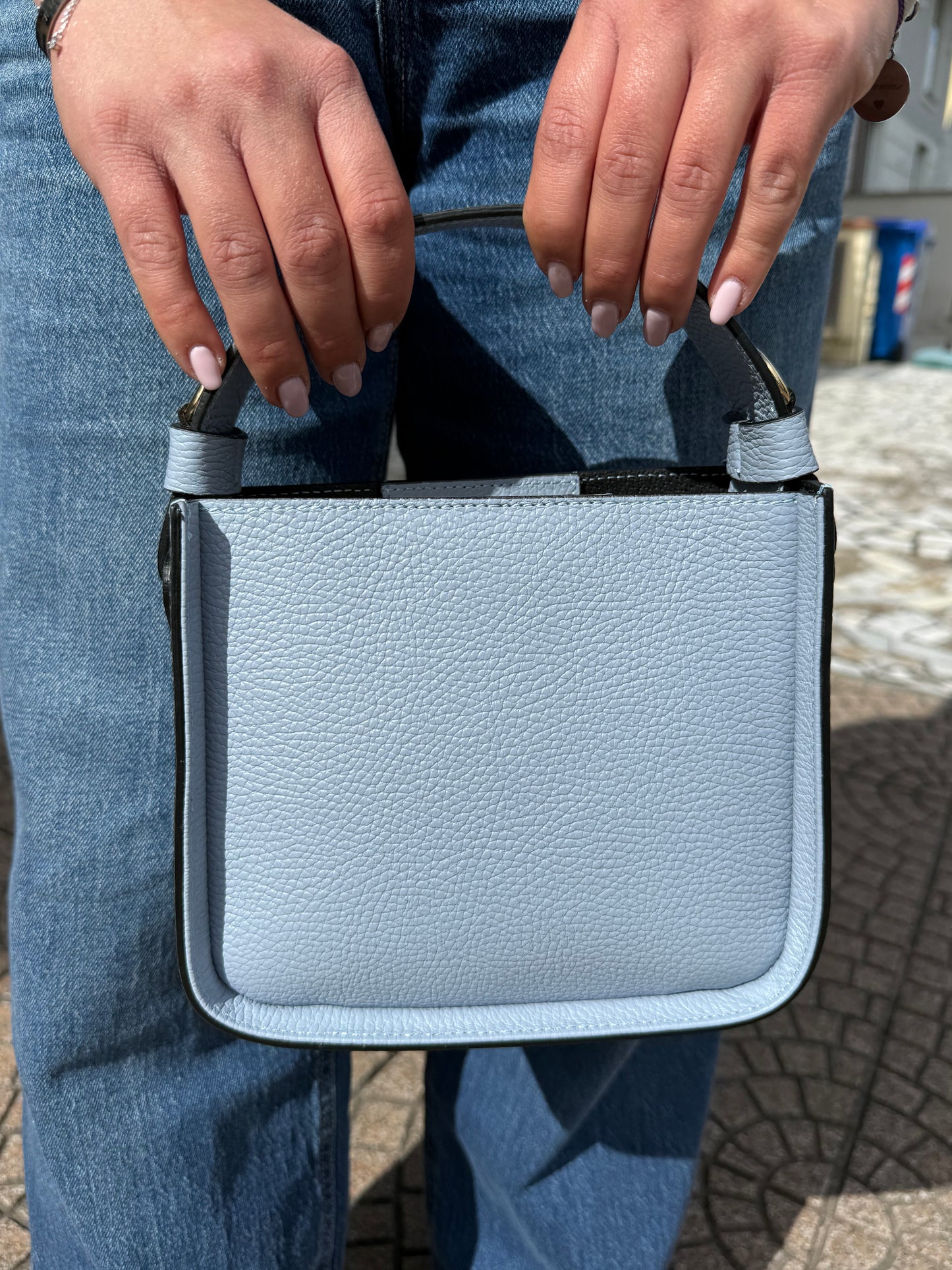 Maniglietta in pelle
