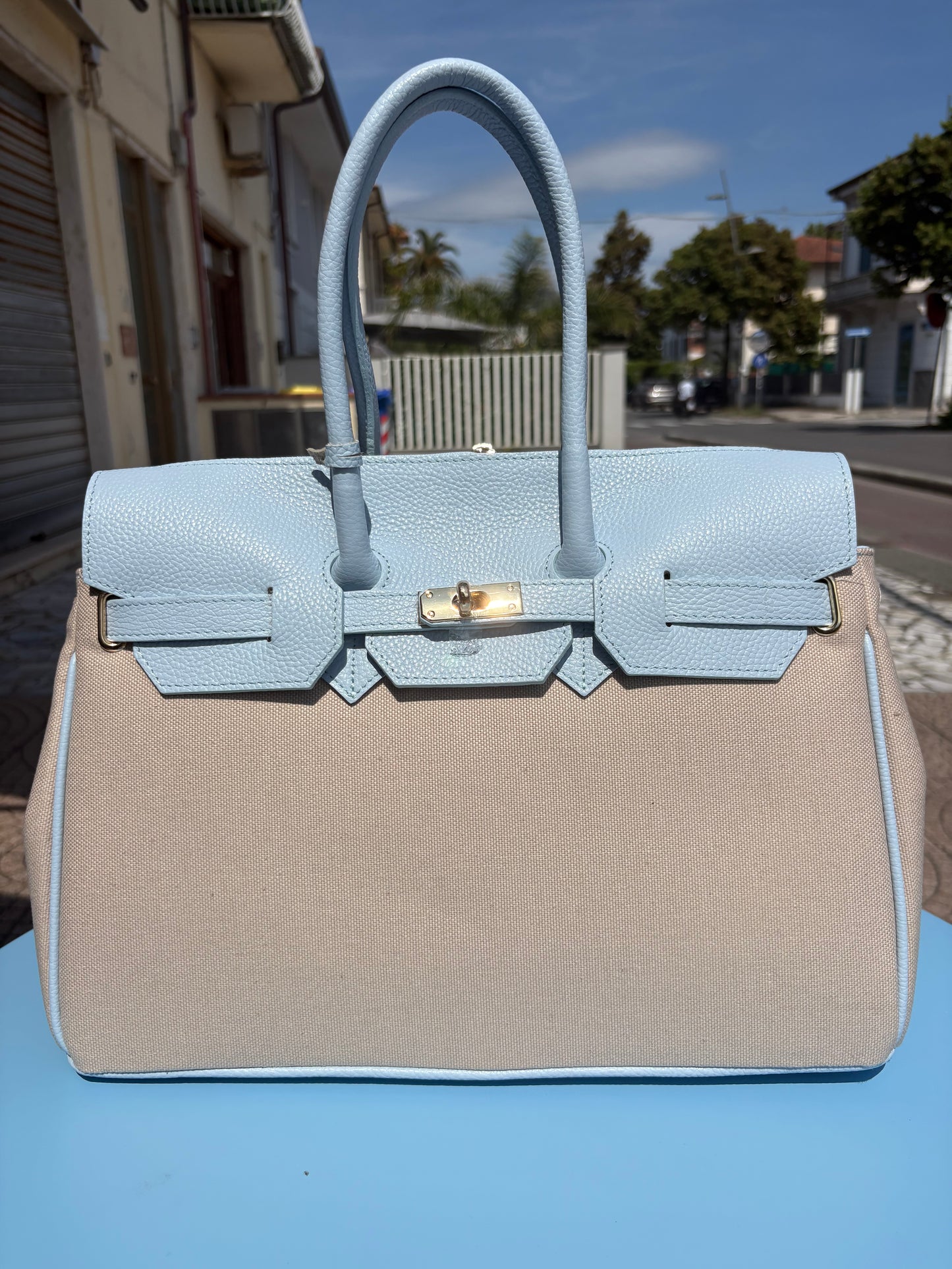 Katy canvas luxury