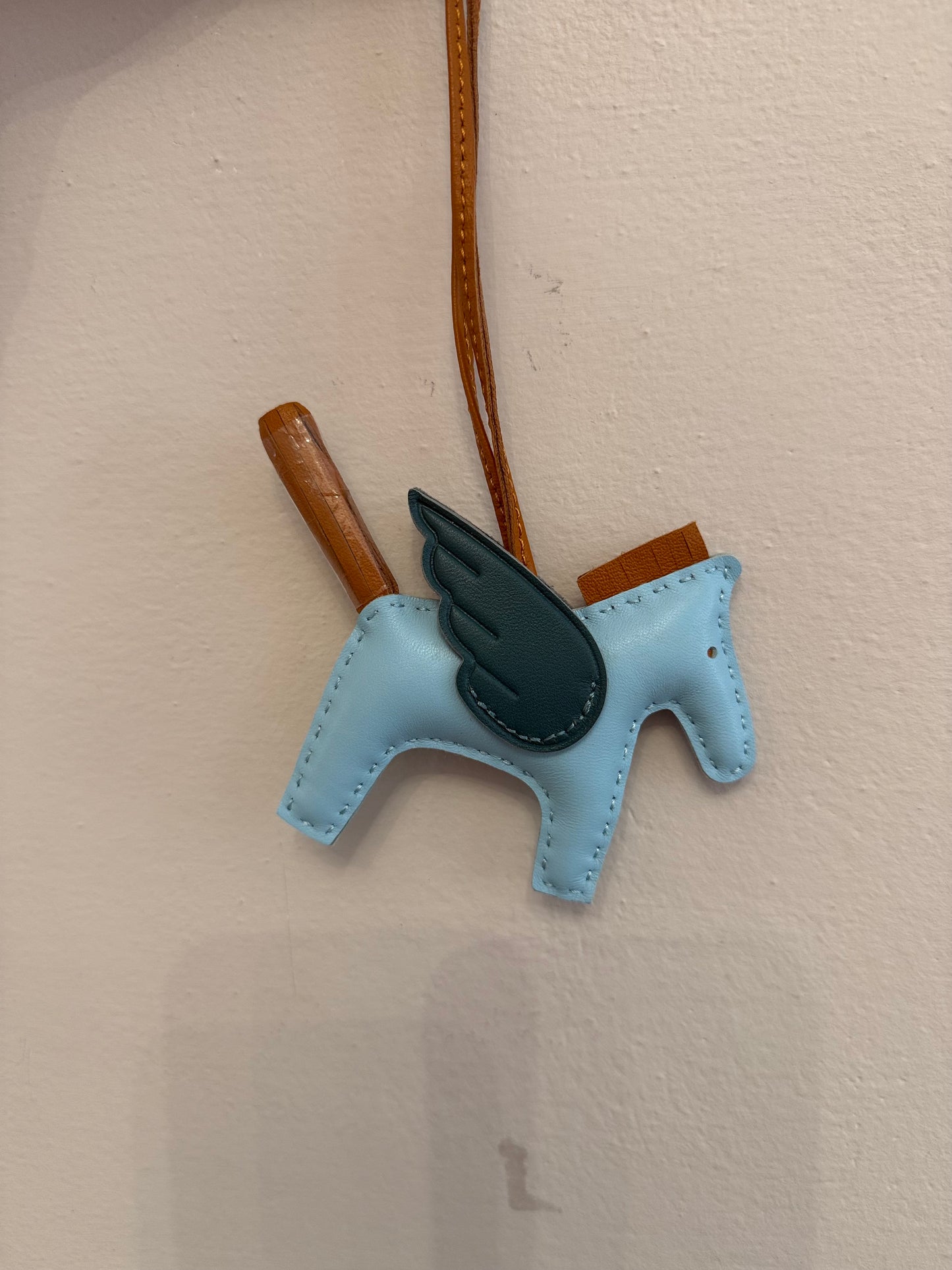 Charms cavallino alato