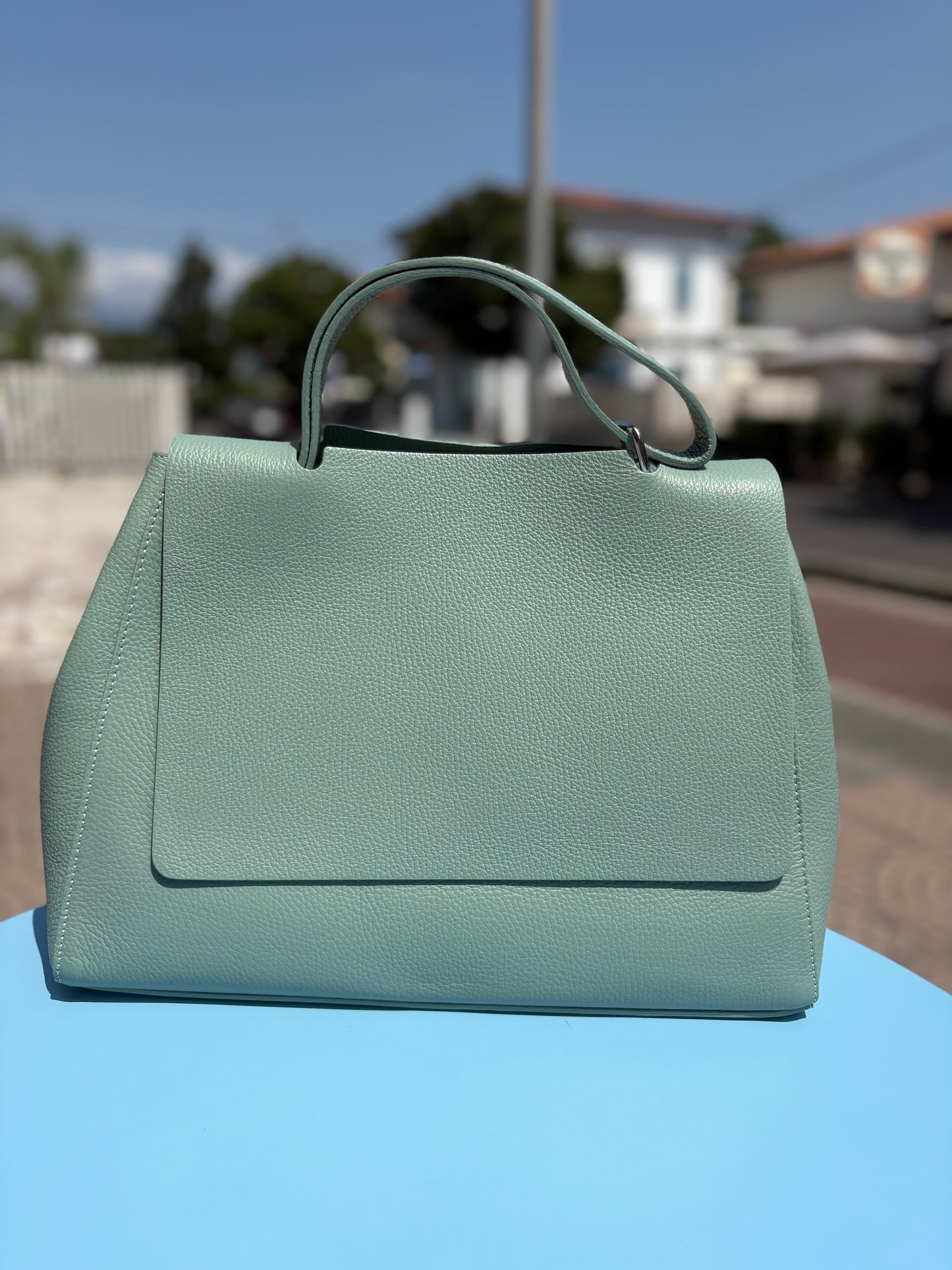 Cindy Maxi in pelle