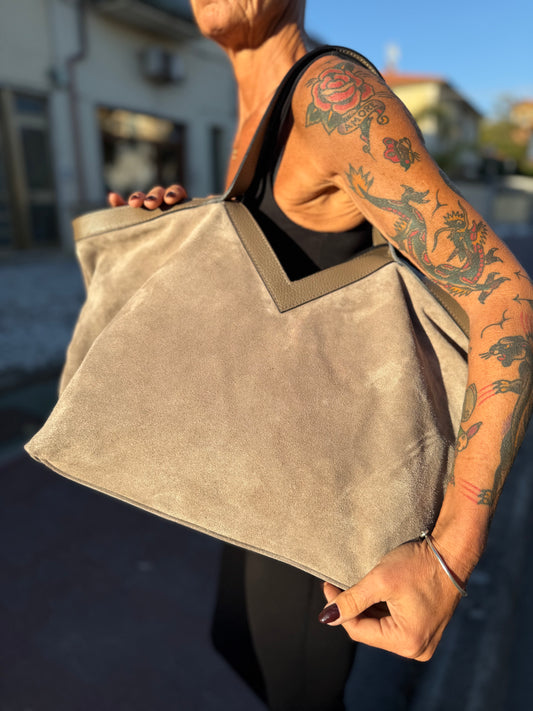 V Bag Suede