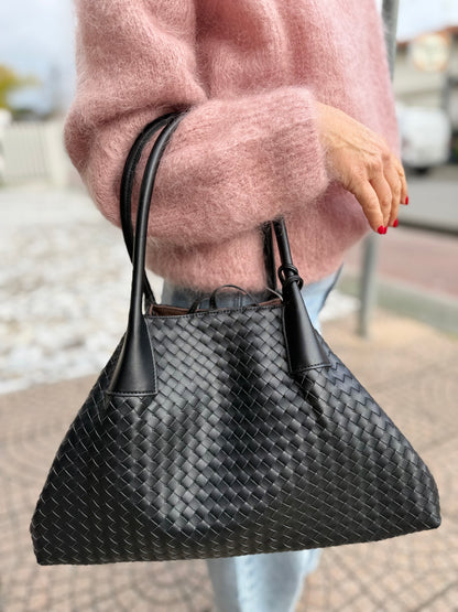 New tote intreccio