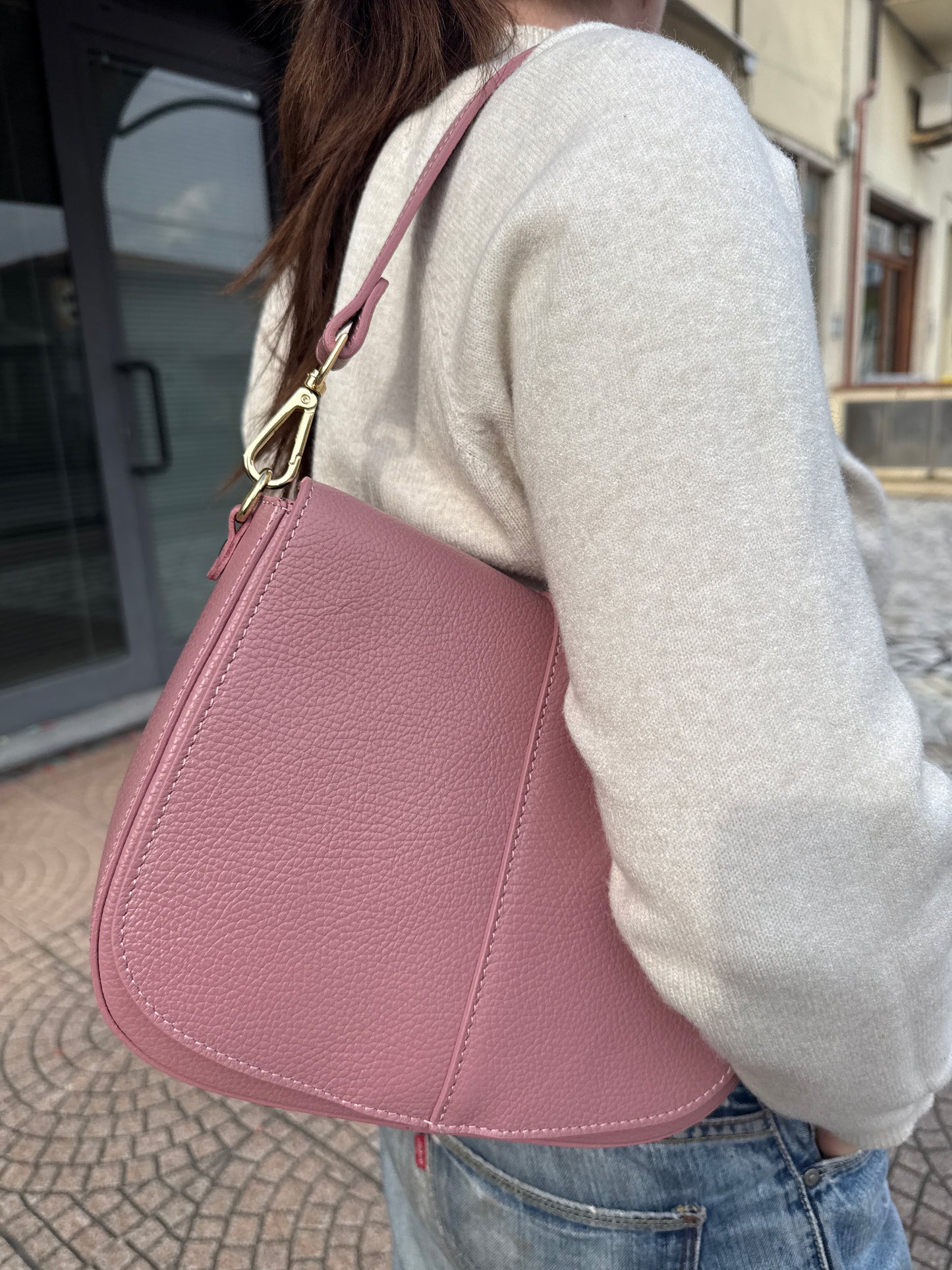 Postina in pelle