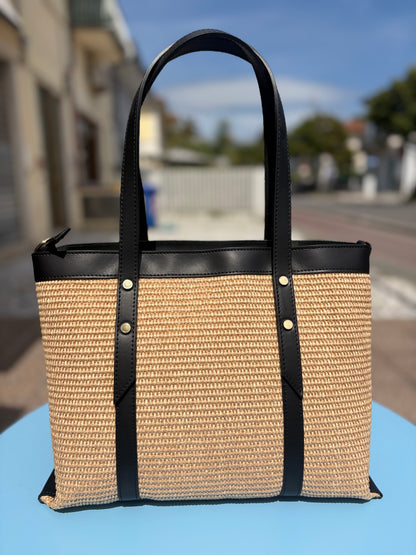 Tote bag in rafia