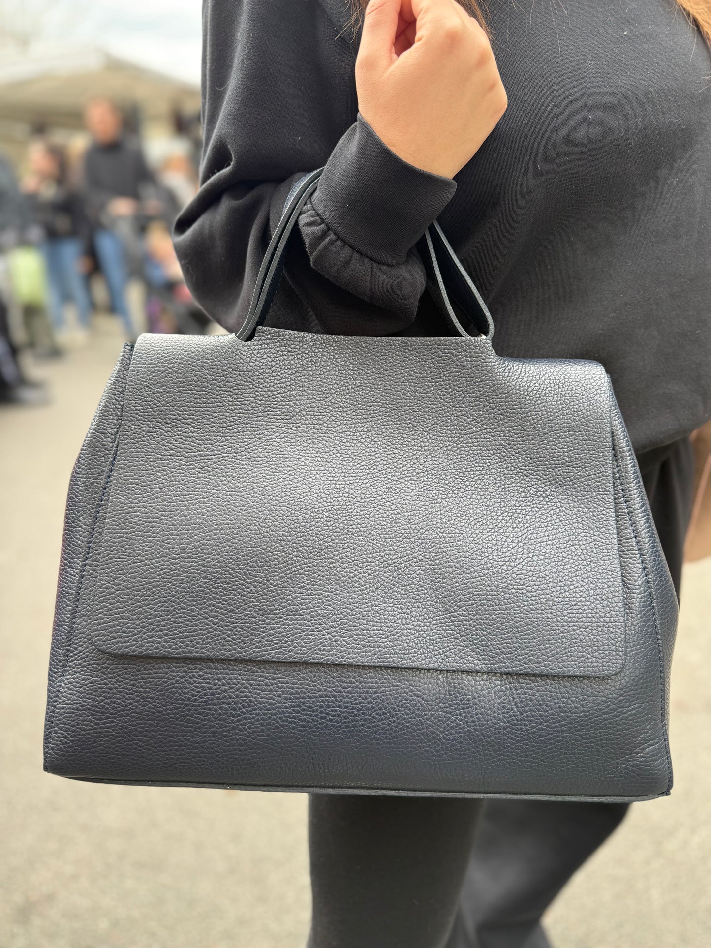 Cindy Maxi in pelle