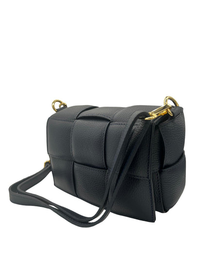 L'intrecciata in pelle